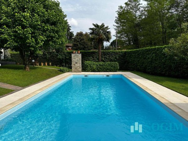 casa indipendente in vendita a Villa Guardia