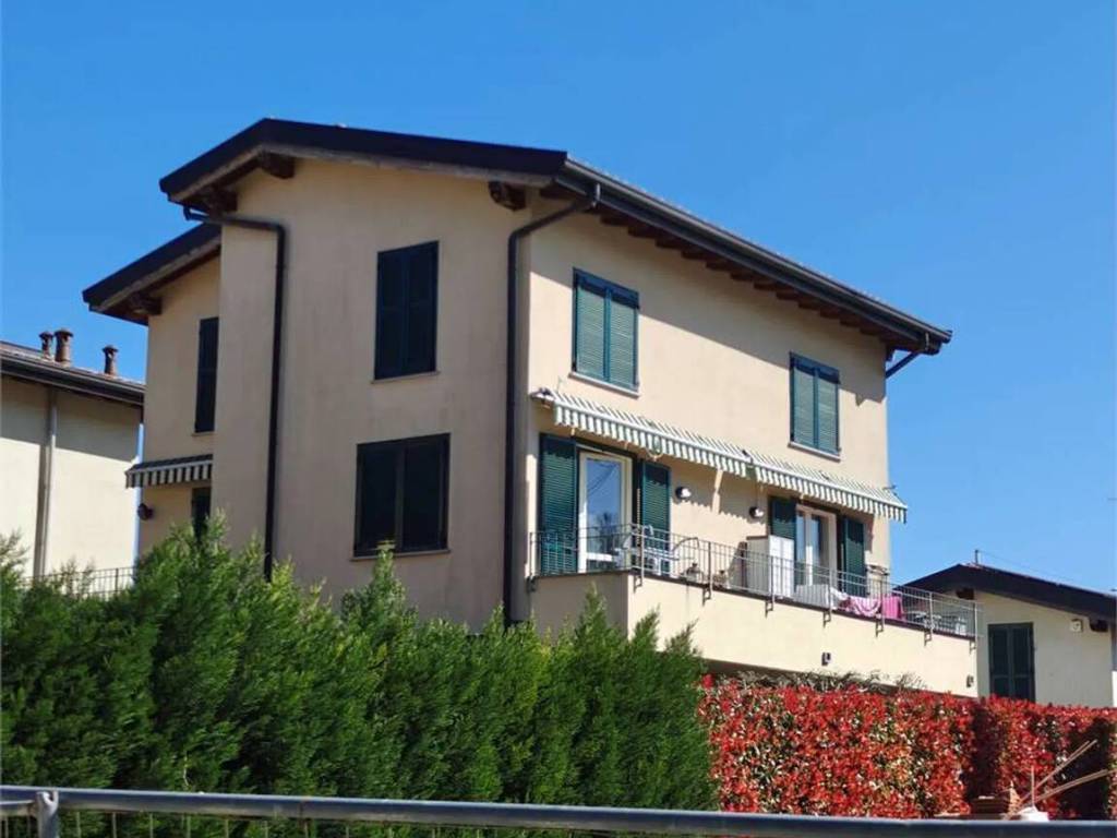 casa indipendente in vendita a Villa Guardia