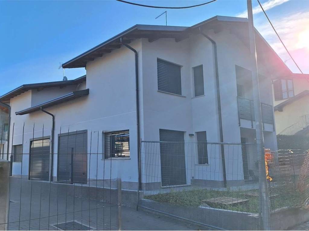 casa indipendente in vendita a Villa Guardia