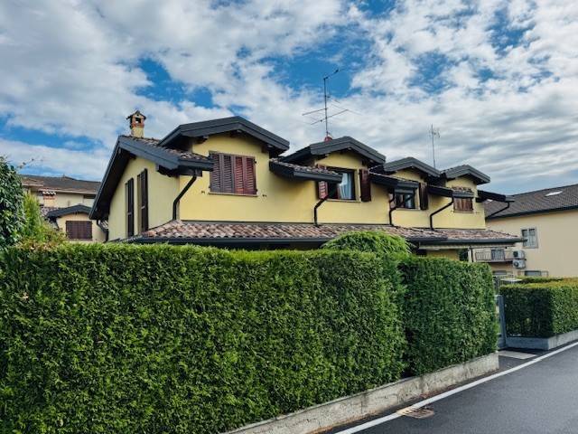 casa indipendente in vendita a Villa Guardia