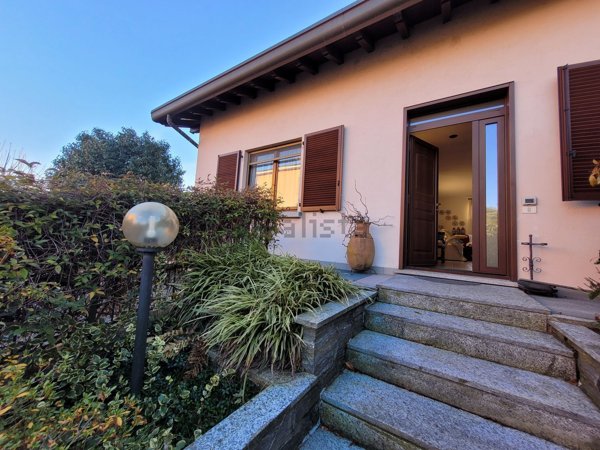 casa indipendente in vendita a Villa Guardia