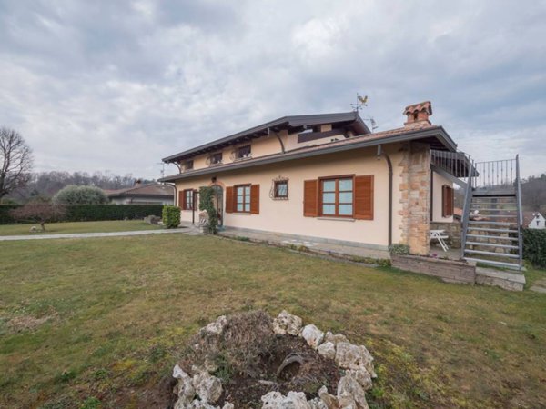 casa indipendente in vendita a Villa Guardia