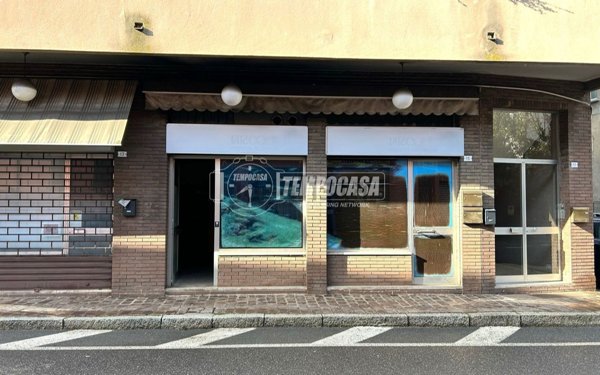 casa indipendente in vendita a Villa Guardia in zona Maccio