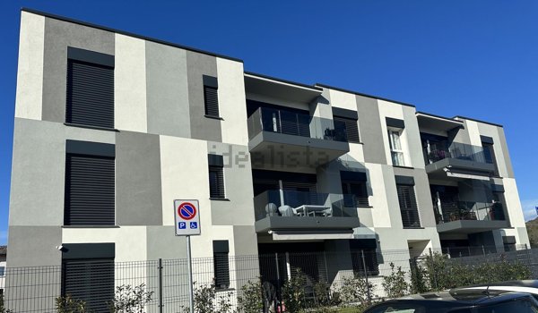 casa indipendente in vendita a Villa Guardia