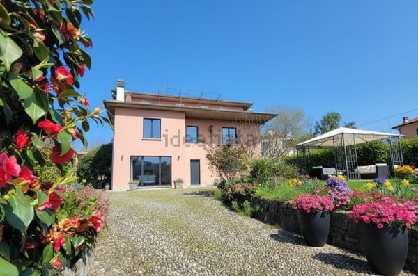 casa indipendente in vendita a Villa Guardia