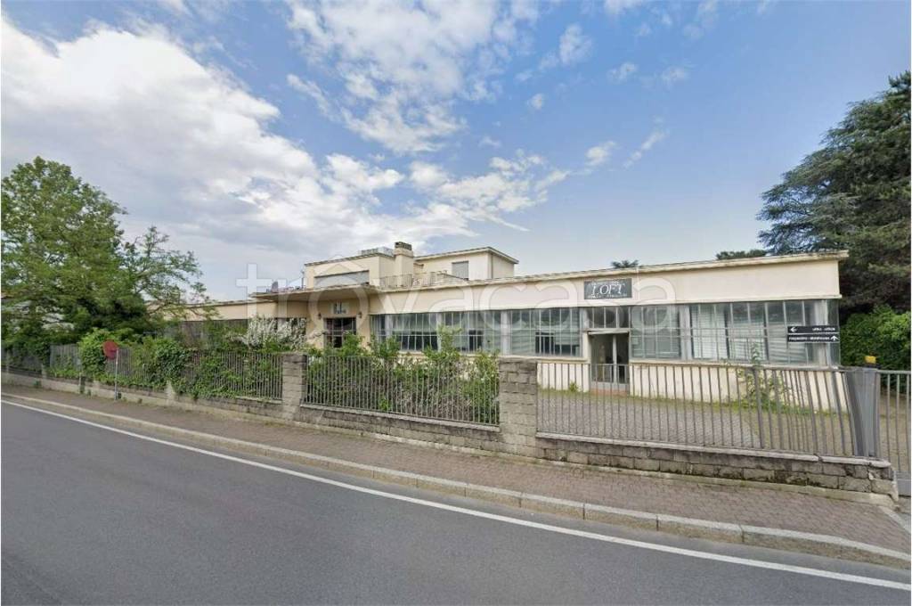 capannone in vendita a Villa Guardia