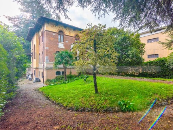 casa indipendente in vendita a Villa Guardia