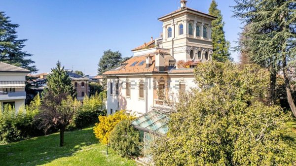 casa indipendente in vendita a Villa Guardia