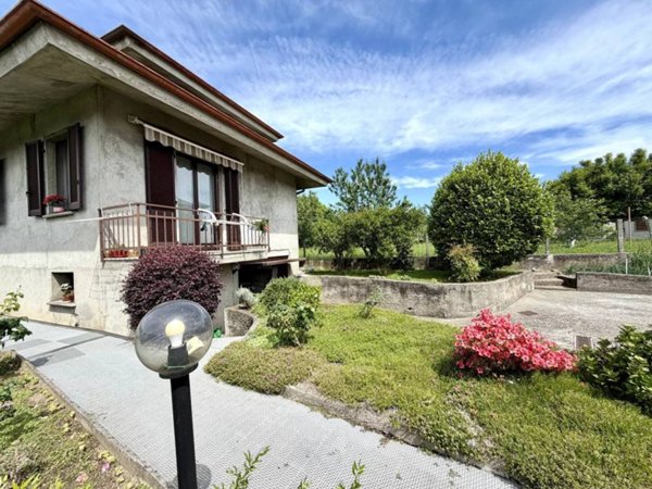 casa indipendente in vendita a Villa Guardia