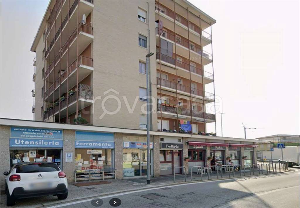 casa indipendente in vendita a Villa Guardia in zona Masano