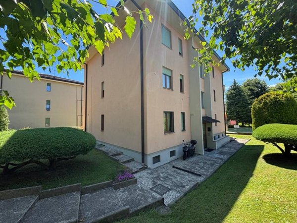 appartamento in vendita a Villa Guardia in zona Civello
