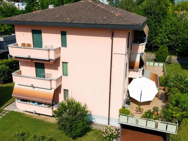 appartamento in vendita a Villa Guardia in zona Civello