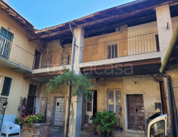 casa indipendente in vendita a Villa Guardia in zona Maccio