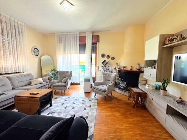 appartamento in vendita a Villa Guardia in zona Civello