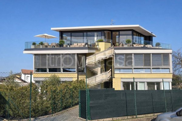 appartamento in vendita a Villa Guardia in zona Civello