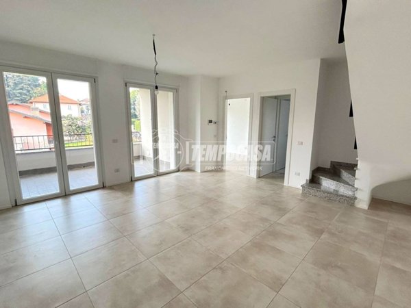 appartamento in vendita a Villa Guardia in zona Masano