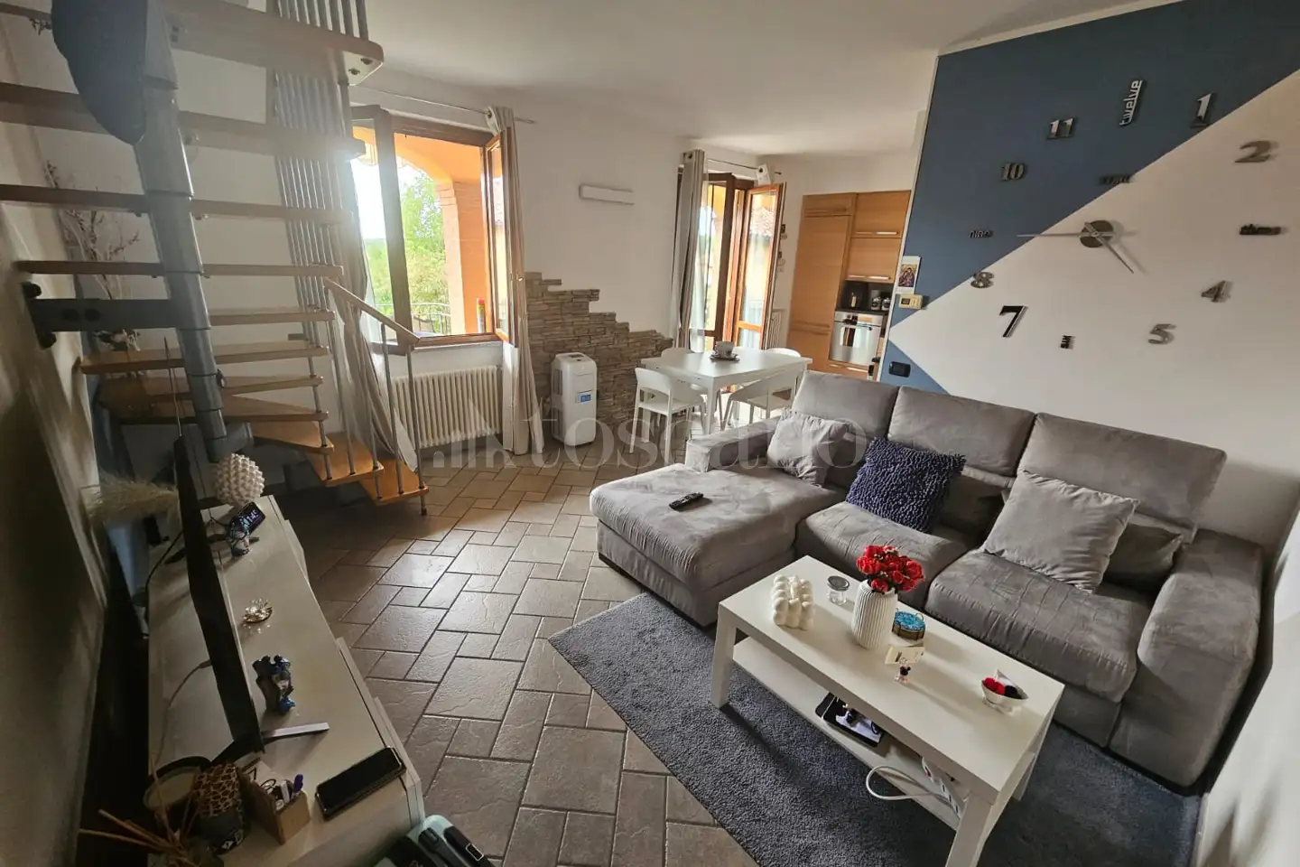 appartamento in vendita a Villa Guardia in zona Civello