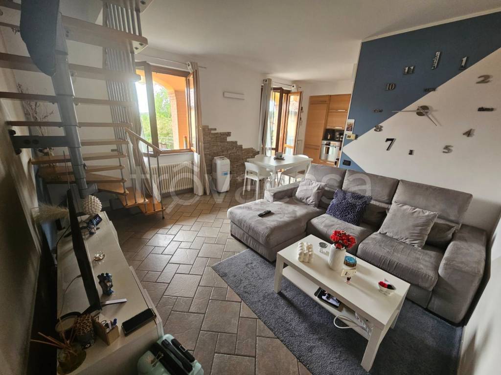 appartamento in vendita a Villa Guardia in zona Civello