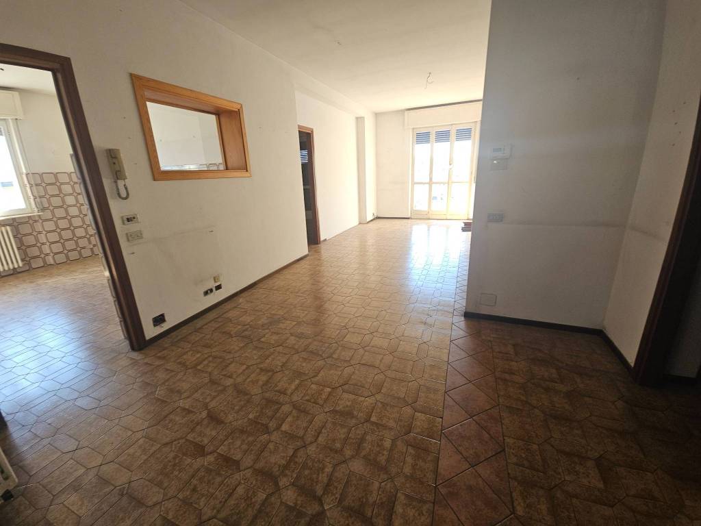 appartamento in vendita a Villa Guardia in zona Maccio