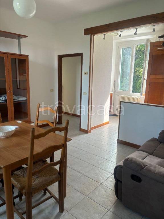 appartamento in vendita a Villa Guardia in zona Maccio