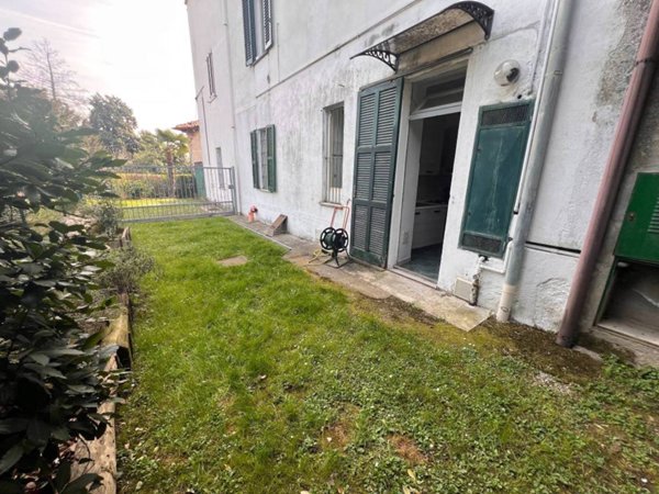 appartamento in vendita a Villa Guardia in zona Mosino