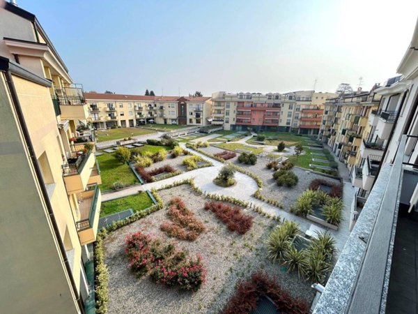 appartamento in vendita a Villa Guardia in zona Masano
