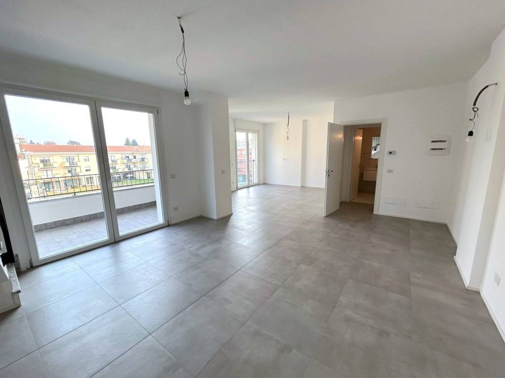 appartamento in vendita a Villa Guardia in zona Masano