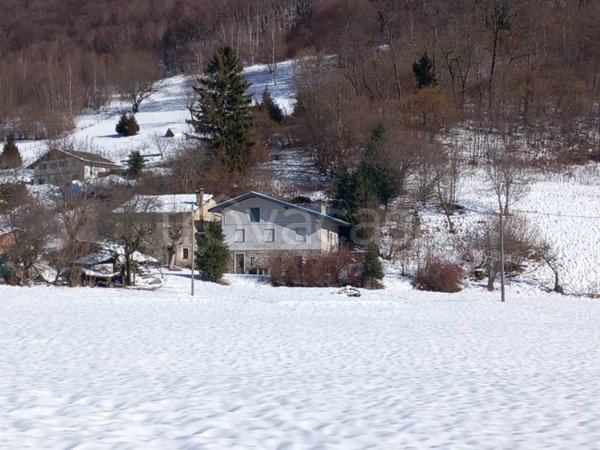 casa indipendente in vendita a Zelbio