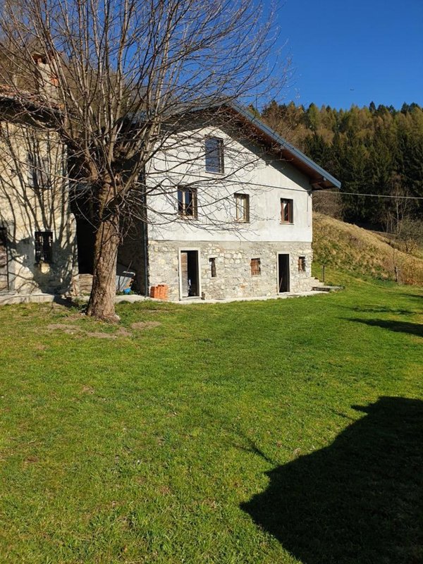 casa indipendente in vendita a Zelbio