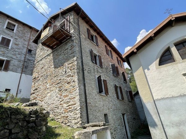 esavano in vendita a San Siro