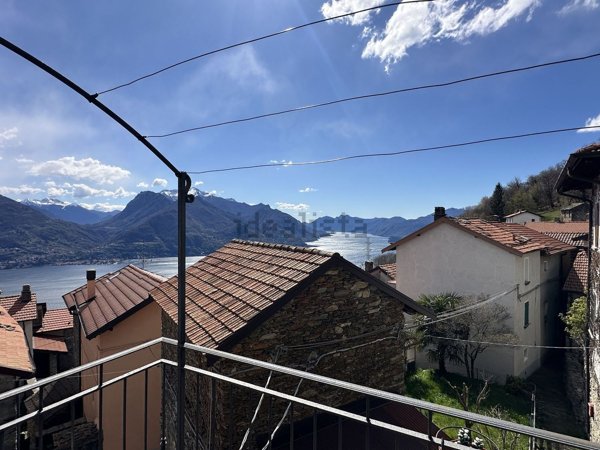 esavano in vendita a San Siro