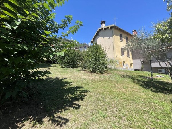 casa indipendente in vendita a Gravedona ed Uniti