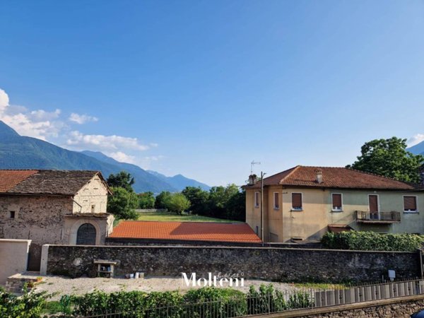 casa indipendente in vendita a Gravedona ed Uniti in zona Gravedona