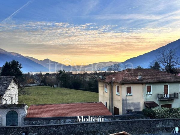 casa indipendente in vendita a Gravedona ed Uniti in zona Gravedona