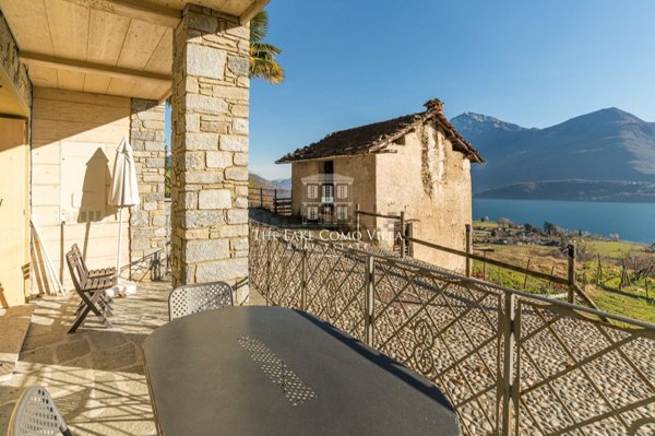 appartamento in vendita a Gravedona ed Uniti in zona Gravedona