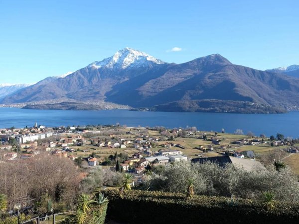 negozio in vendita a Gravedona ed Uniti in zona Gravedona