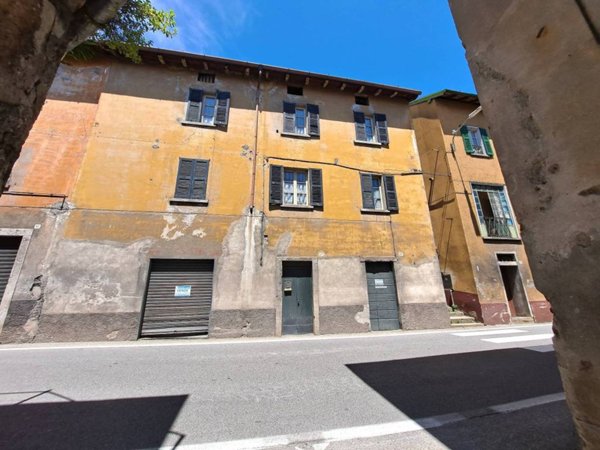 casa indipendente in vendita a Gravedona ed Uniti in zona Gravedona