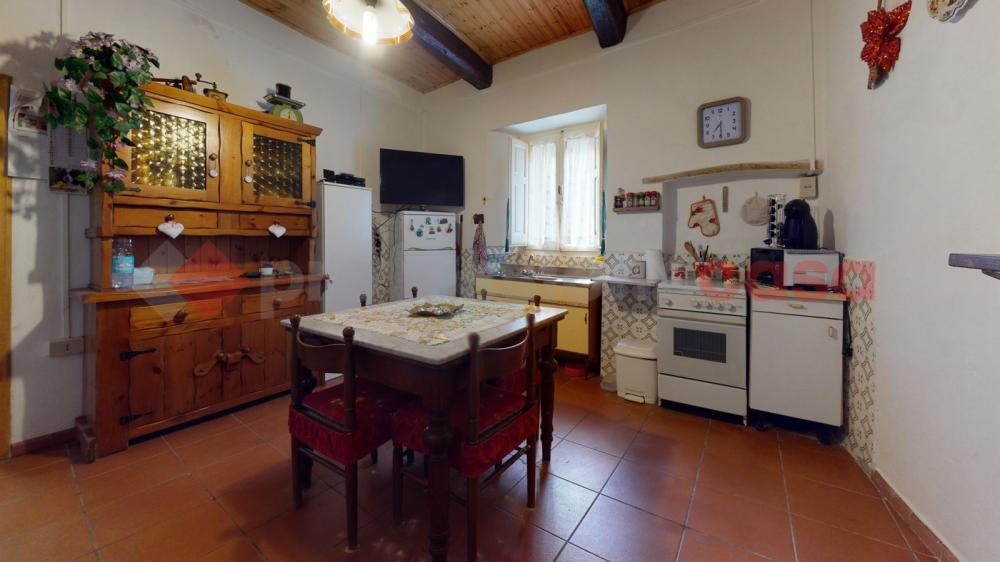 casa indipendente in vendita a Gravedona ed Uniti in zona Consiglio di Rumo