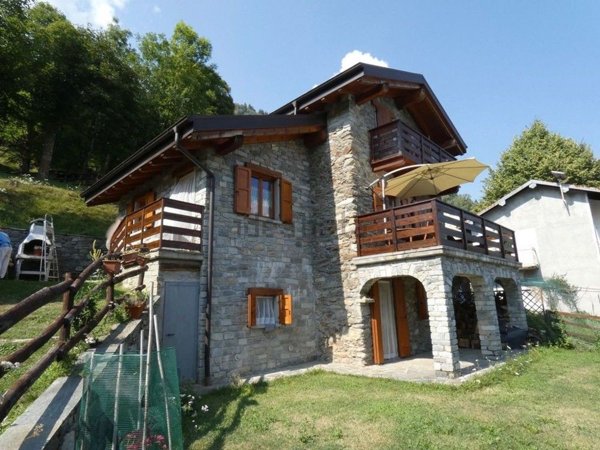 casa indipendente in vendita a Gravedona ed Uniti