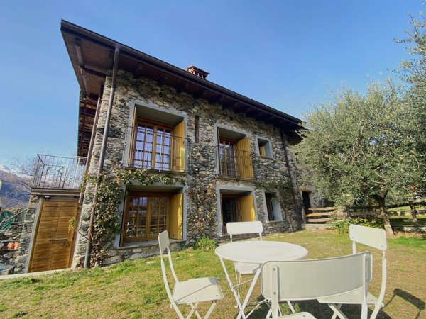 appartamento in vendita a Gravedona ed Uniti in zona Gravedona