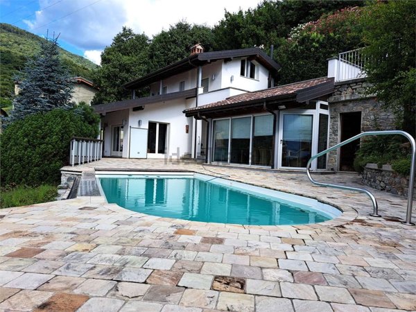 casa indipendente in vendita a Gravedona ed Uniti