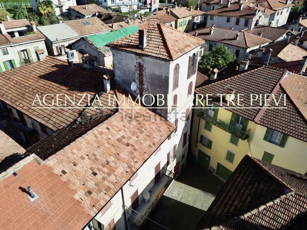 casa indipendente in vendita a Gravedona ed Uniti in zona Gravedona