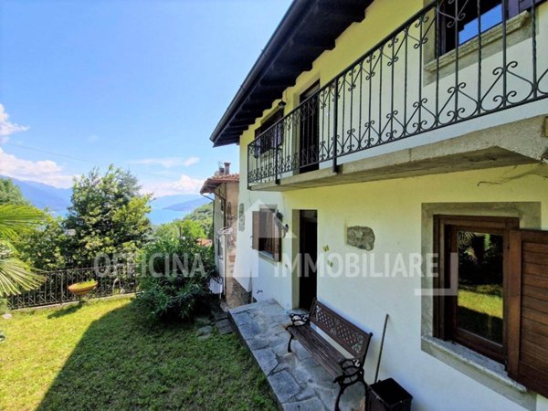 villa in vendita a Gravedona ed Uniti in zona Negrana