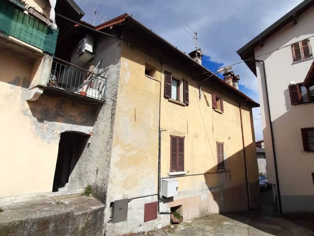 appartamento in vendita a Gravedona ed Uniti in zona Gravedona
