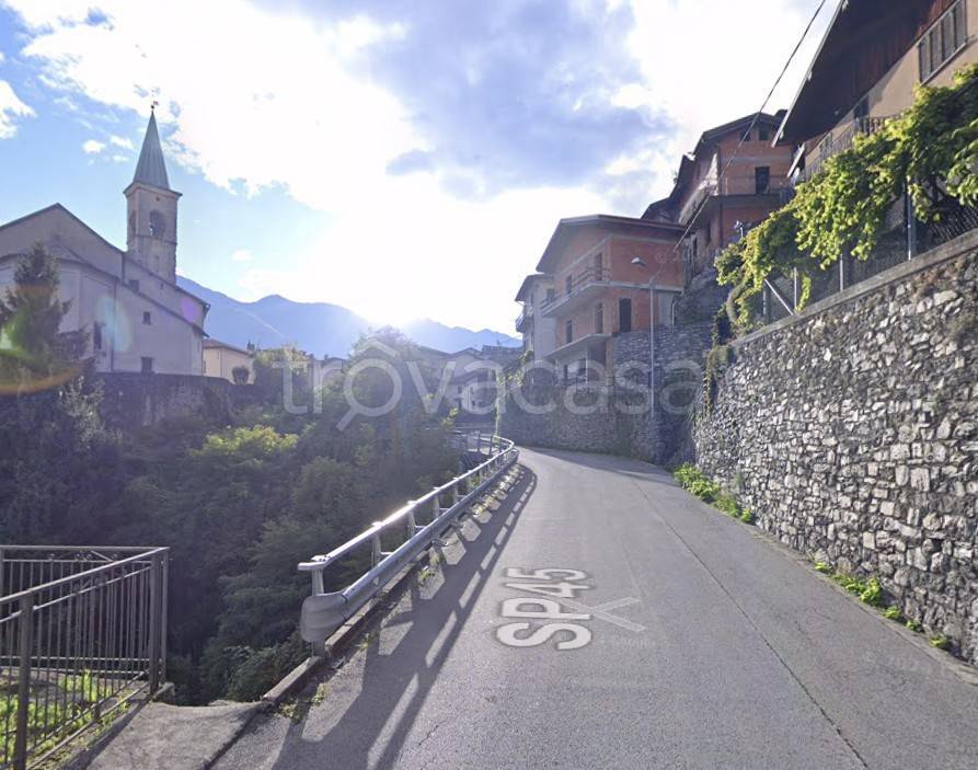 appartamento in vendita a Gravedona ed Uniti in zona Germasino