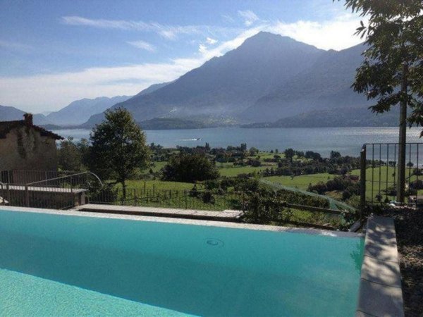 appartamento in vendita a Gravedona ed Uniti in zona Gravedona