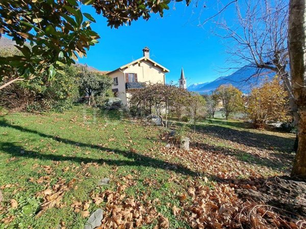 casa indipendente in vendita a Gravedona ed Uniti