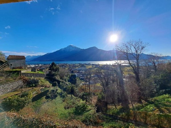 appartamento in vendita a Gravedona ed Uniti