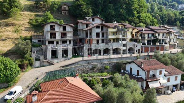 appartamento in vendita a Gravedona ed Uniti in zona Gravedona