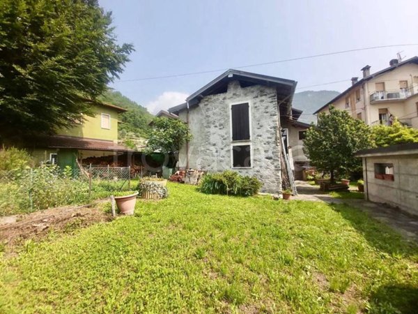 casa indipendente in vendita a Gravedona ed Uniti